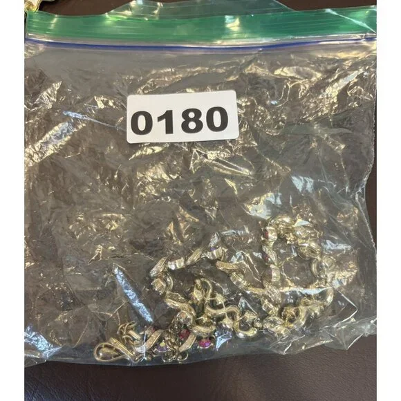 Gorgeous Vintage Signed Coro Gold Tone Red AB Rhinestone Leaf Choker Necklace - Picture 11 of 11